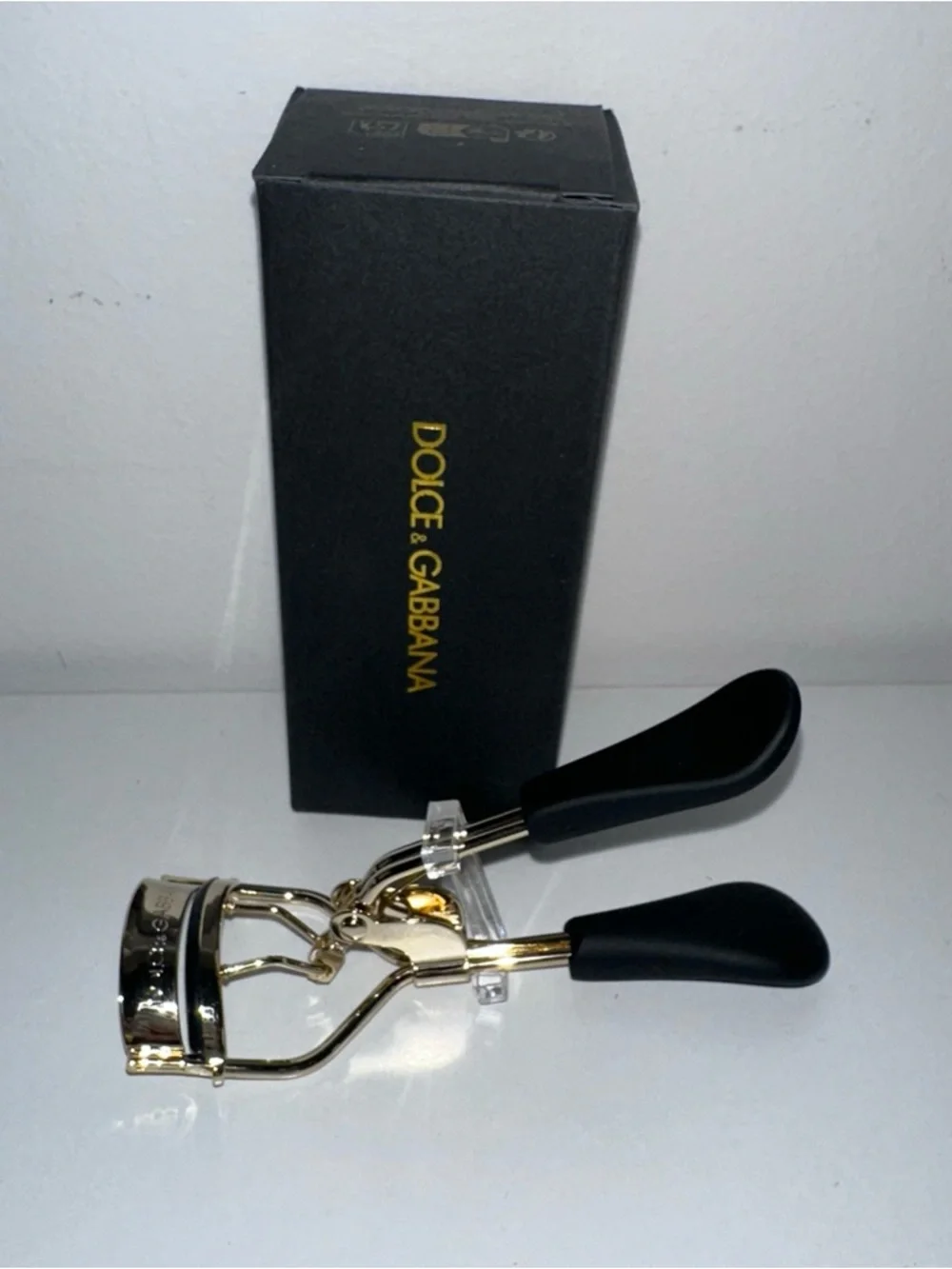Dolce&Gabbana eyelash curler new make up tool.